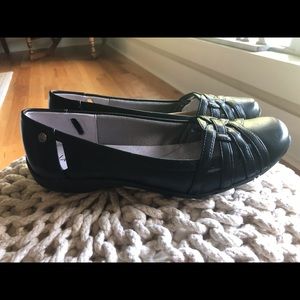 Women’s Size 8 Life Stride Black Flats